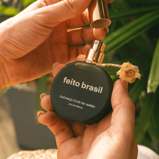 Perfume Feito Brasil Alegria de Ver o Peso Cacha&ccedil;a de Jambu EDP